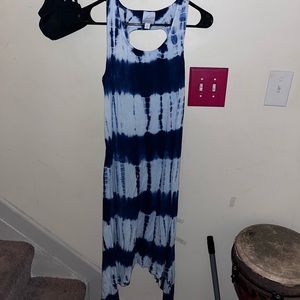 Woman’s medium Sunday dress great condition